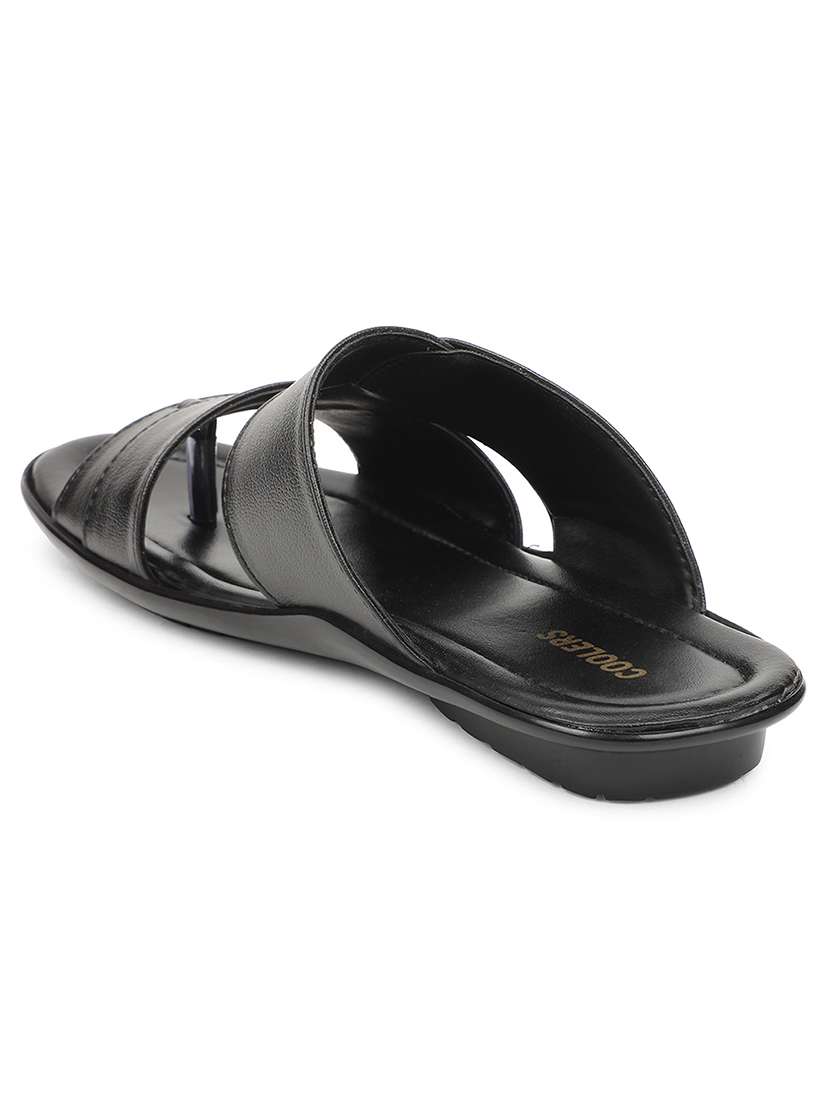 men solid toe separator sandal - 22029295 -  Standard Image - 2