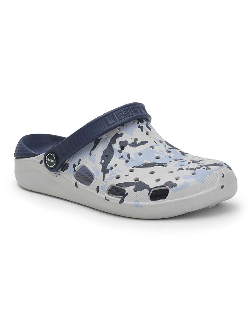 men camouflage slip on clogs - 22029350 -  Standard Image - 2