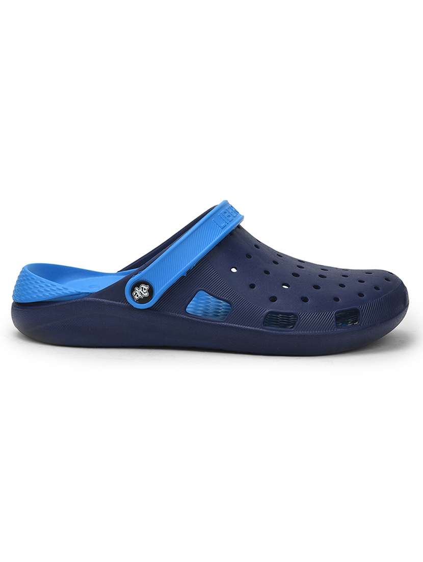 men solid slip on clogs - 22029355 -  Standard Image - 2