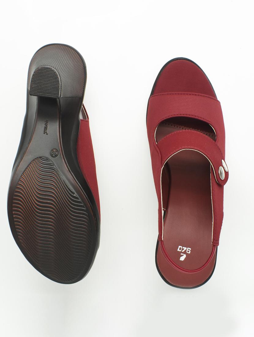 women solid back strap sandal - 22029469 - Standard Image - 2