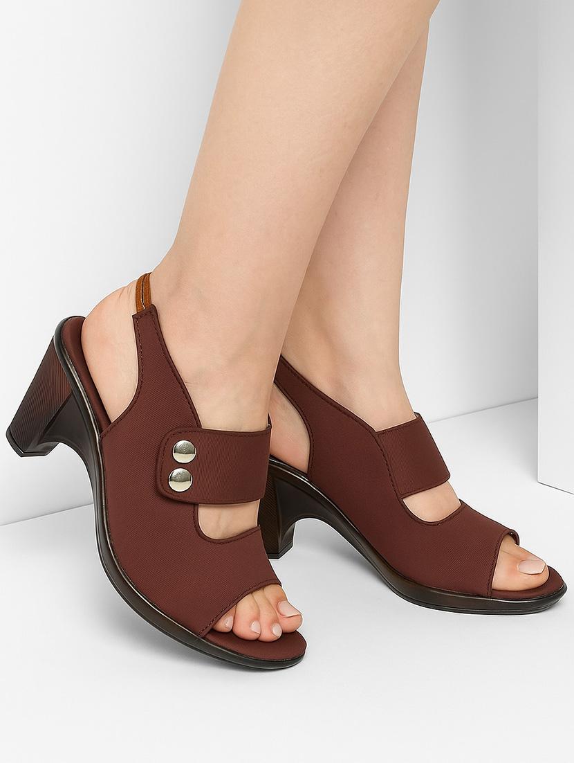 women solid back strap sandal - 22029662 - Zoom Image - 0