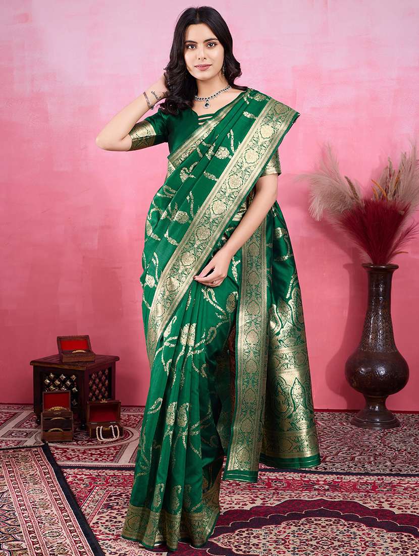 women self design banarasi saree with blouse