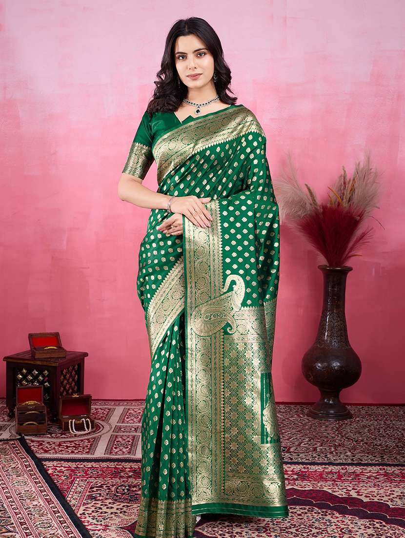 women self design banarasi saree with blouse