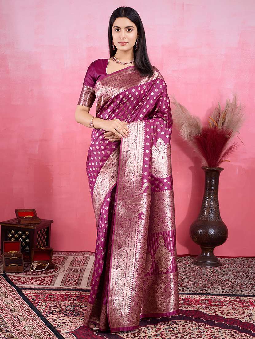 women self design banarasi saree with blouse