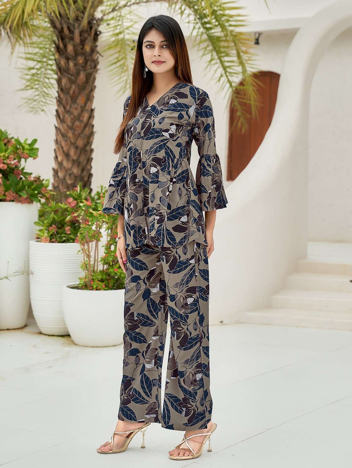 women printed top and palazzo co-ord set - 22030063 - Standard Image - 2