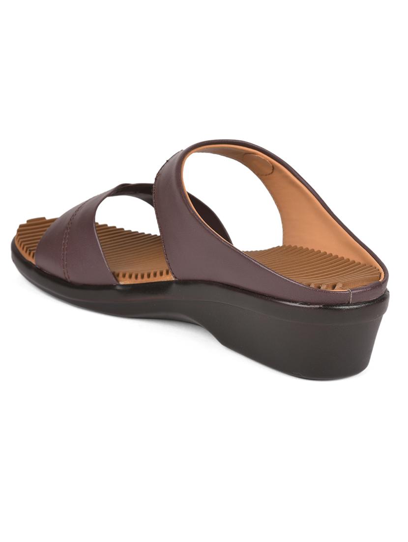 women solid slip on wedge - 22030151 - Standard Image - 2