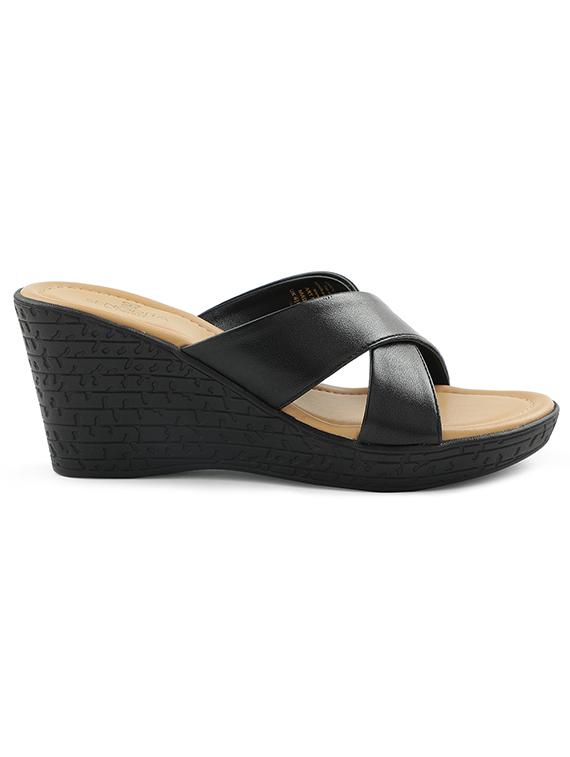 women solid slip on wedge - 22030170 - Standard Image - 2