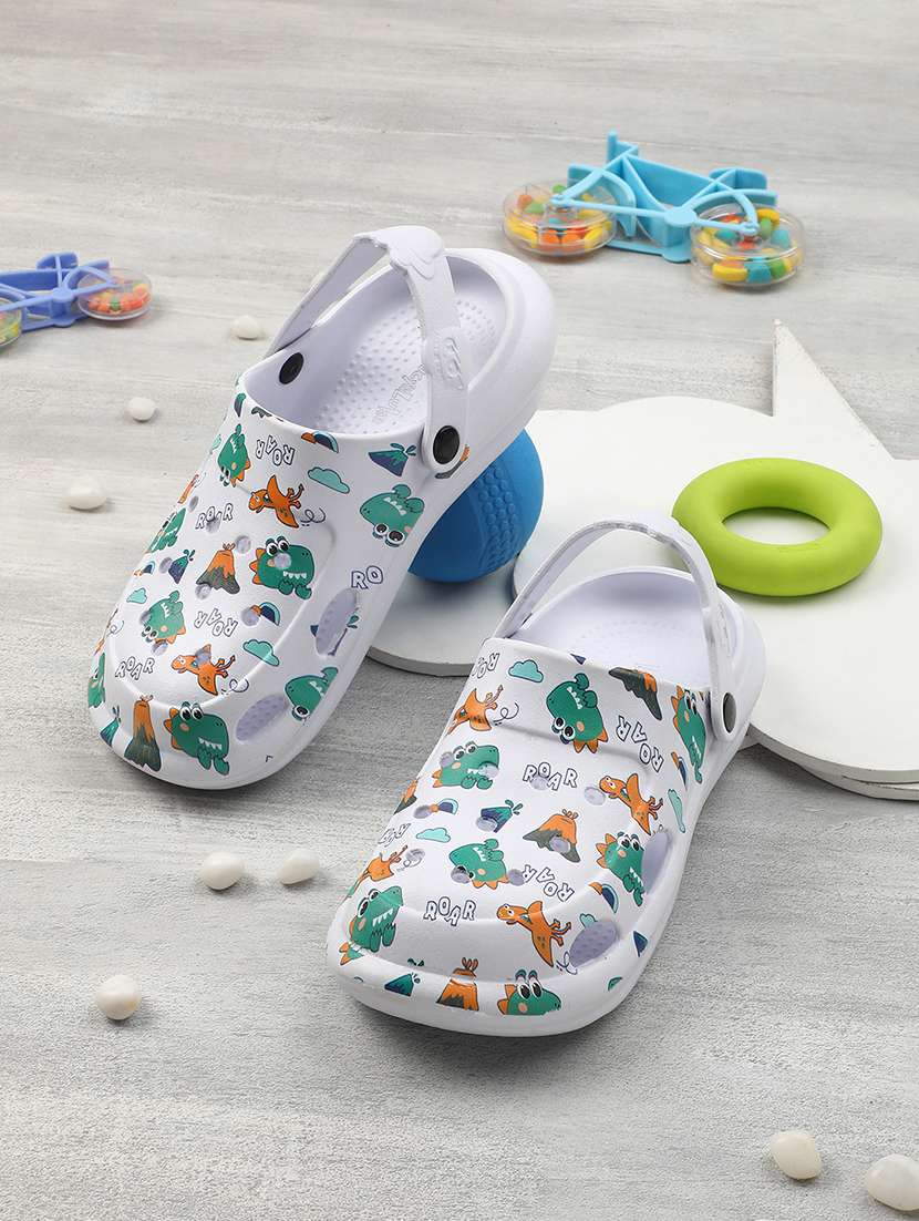 boys printed slip on clogs