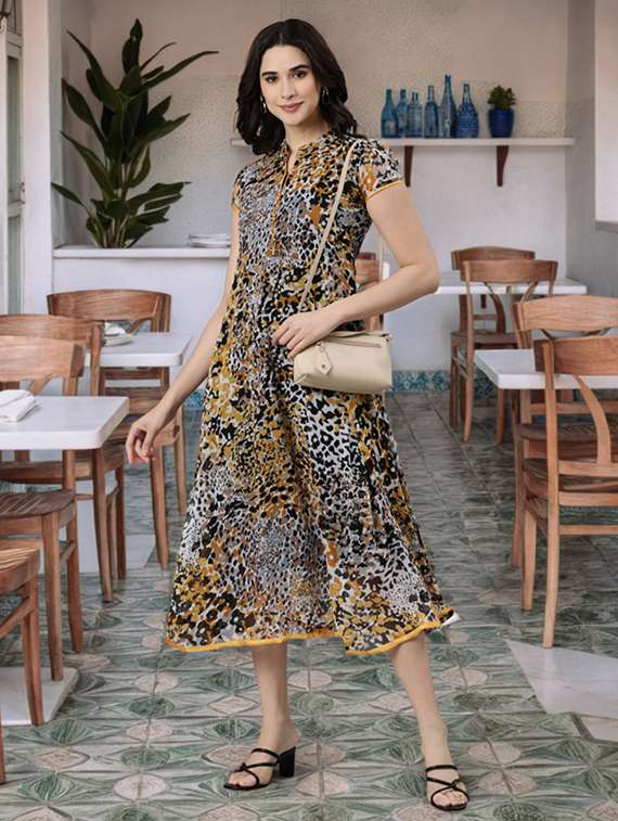 women animal print short sleeve fit & flare dress