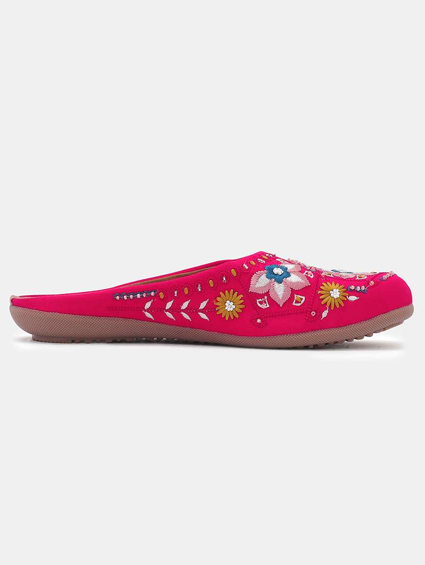 women embroidered slip on jutis - 22030781 -  Standard Image - 2