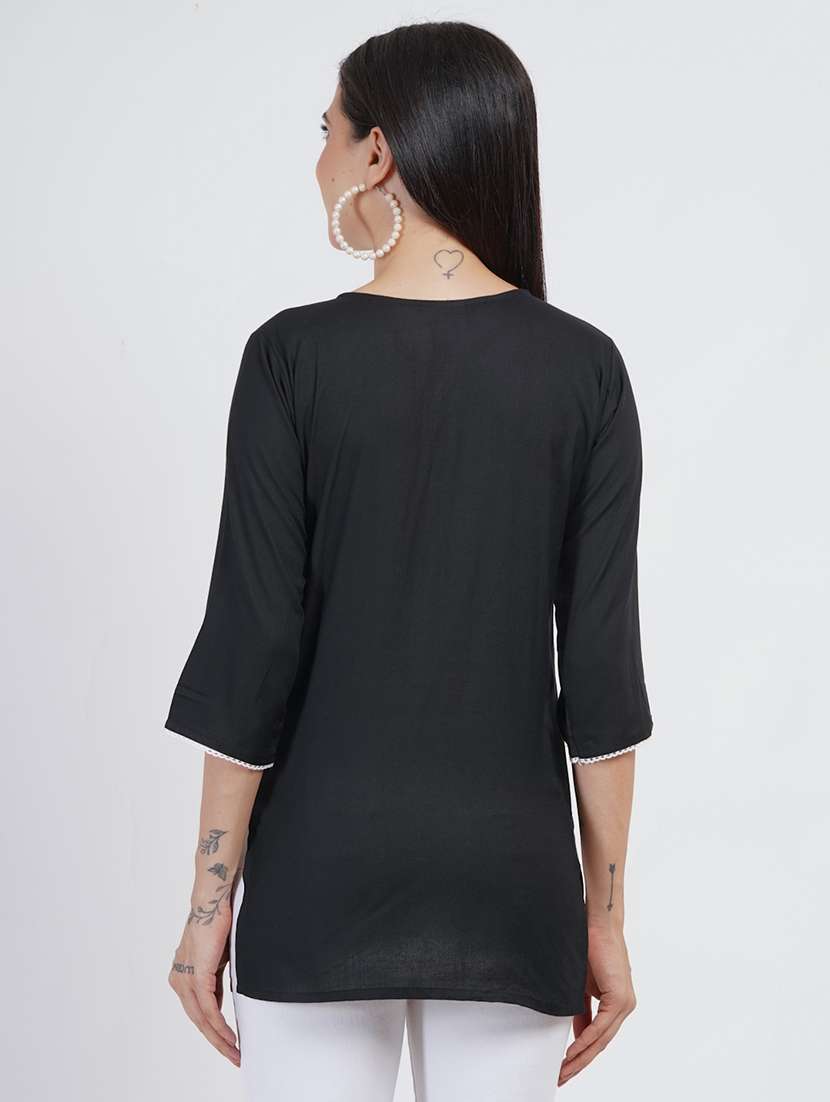 women chikankari three quarter sleeve straight kurti - 22030971 -  Standard Image - 2