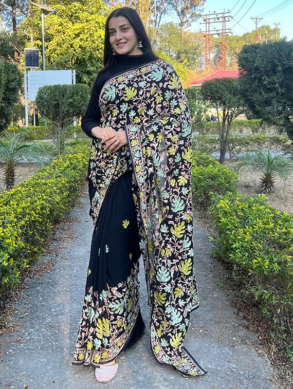 women solid with work embroidered saree with blouse - 22031006 -  Zoom Image - 0