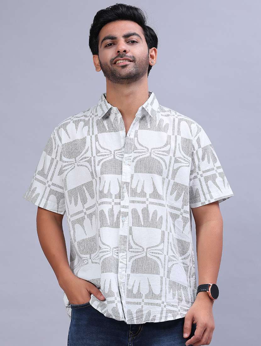 men printed short sleeve regular fit casual shirt - 22031510 -  Standard Image - 2