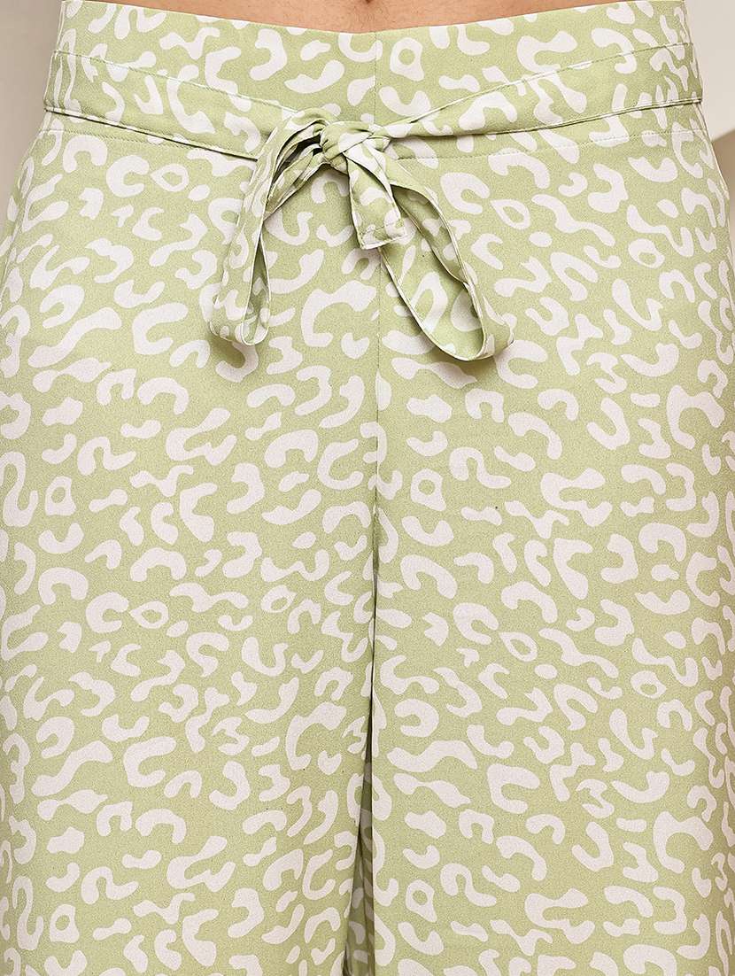 women printed shirt and trouser co-ord set - 22033430 - Standard Image - 7