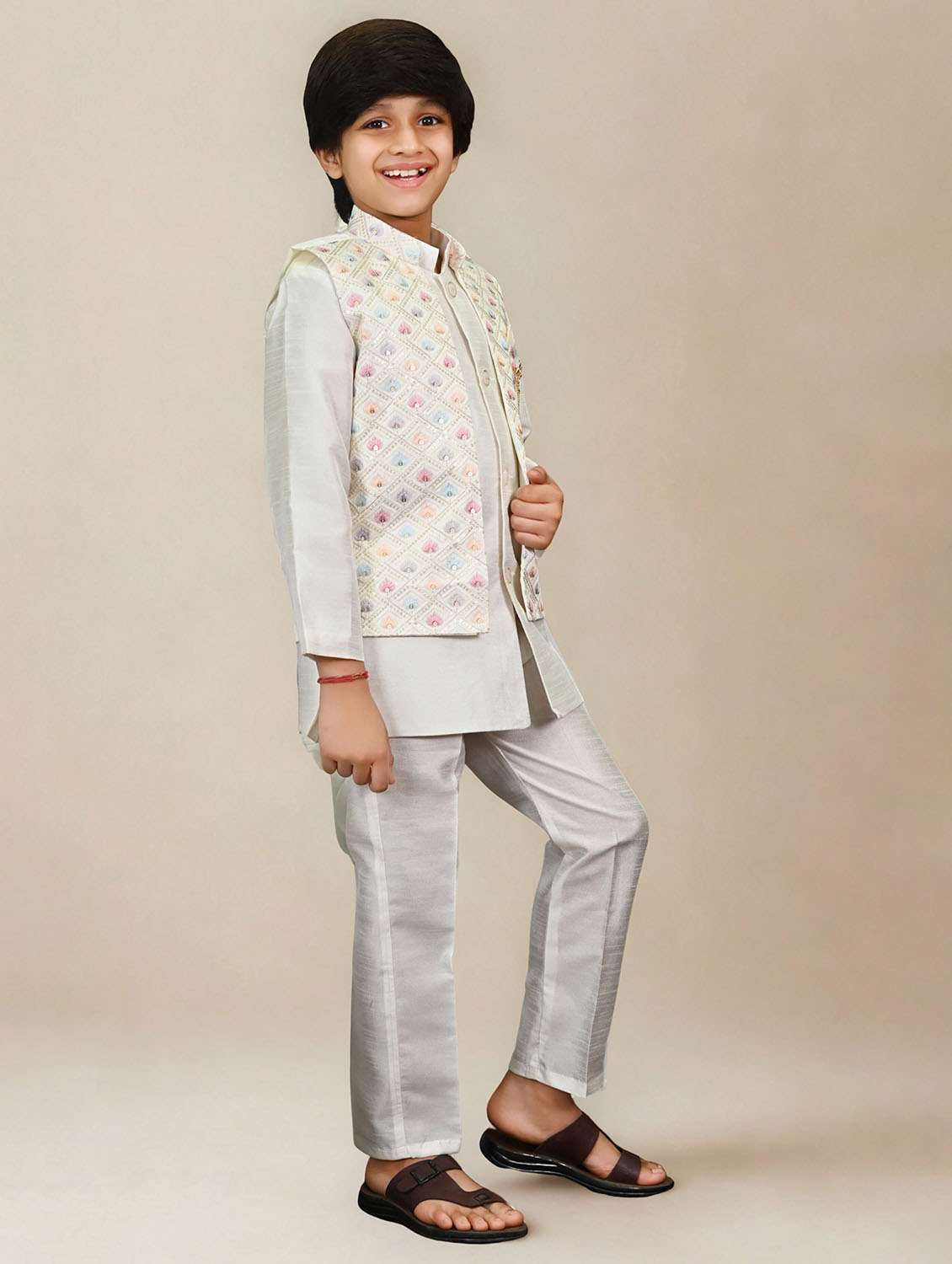 boys solid kurta and pyjama with embroidered nehru jacket - 22033576 - Standard Image - 2
