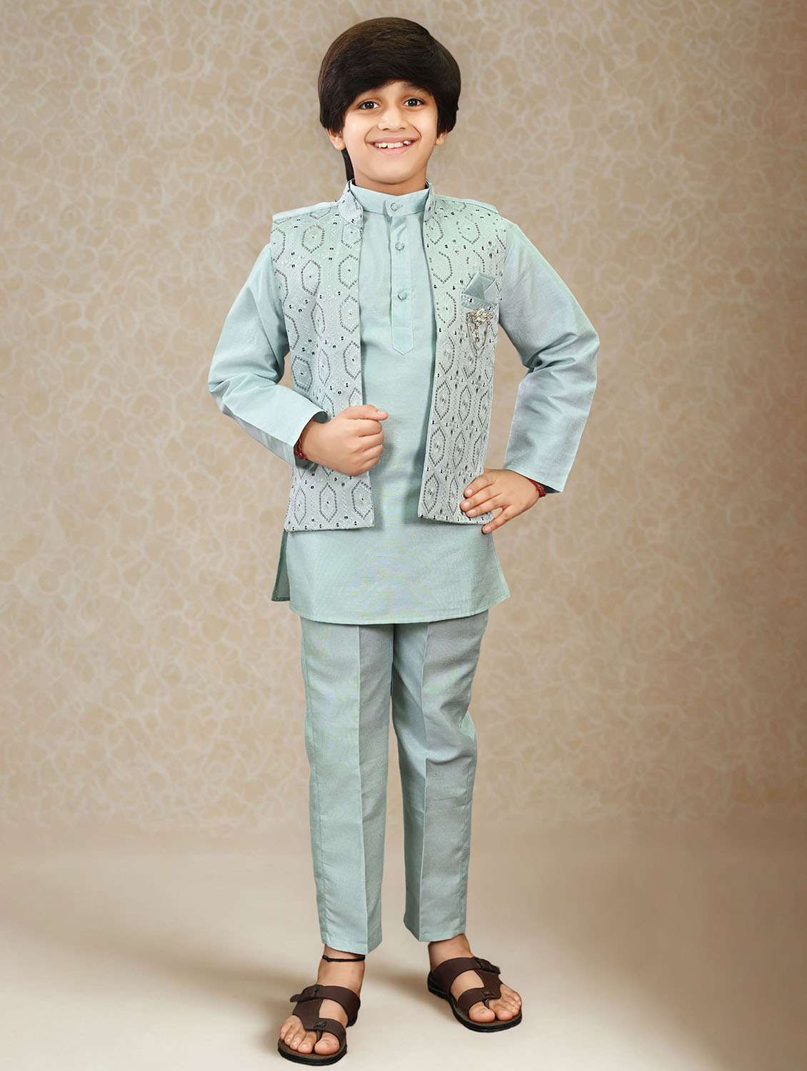 boys solid kurta and pyjama with embroidered nehru jacket 