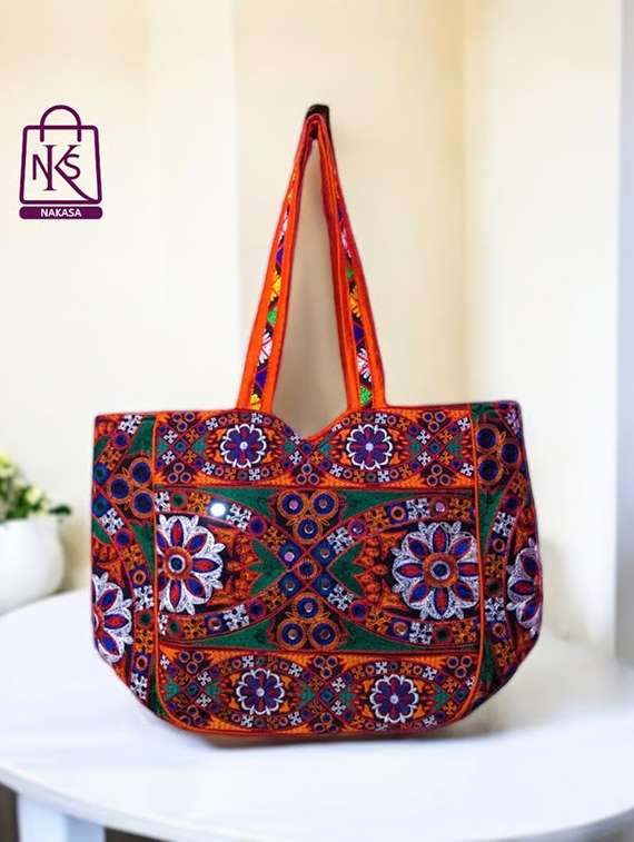 women embroidered tote bag - 22033641 -  Zoom Image - 0