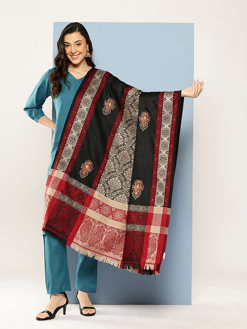 women self design reversible shawl