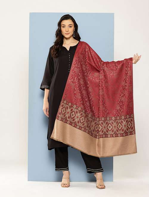 women self design reversible shawl