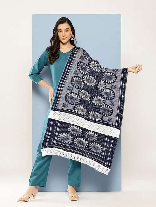 women self designed navy blue wool stole