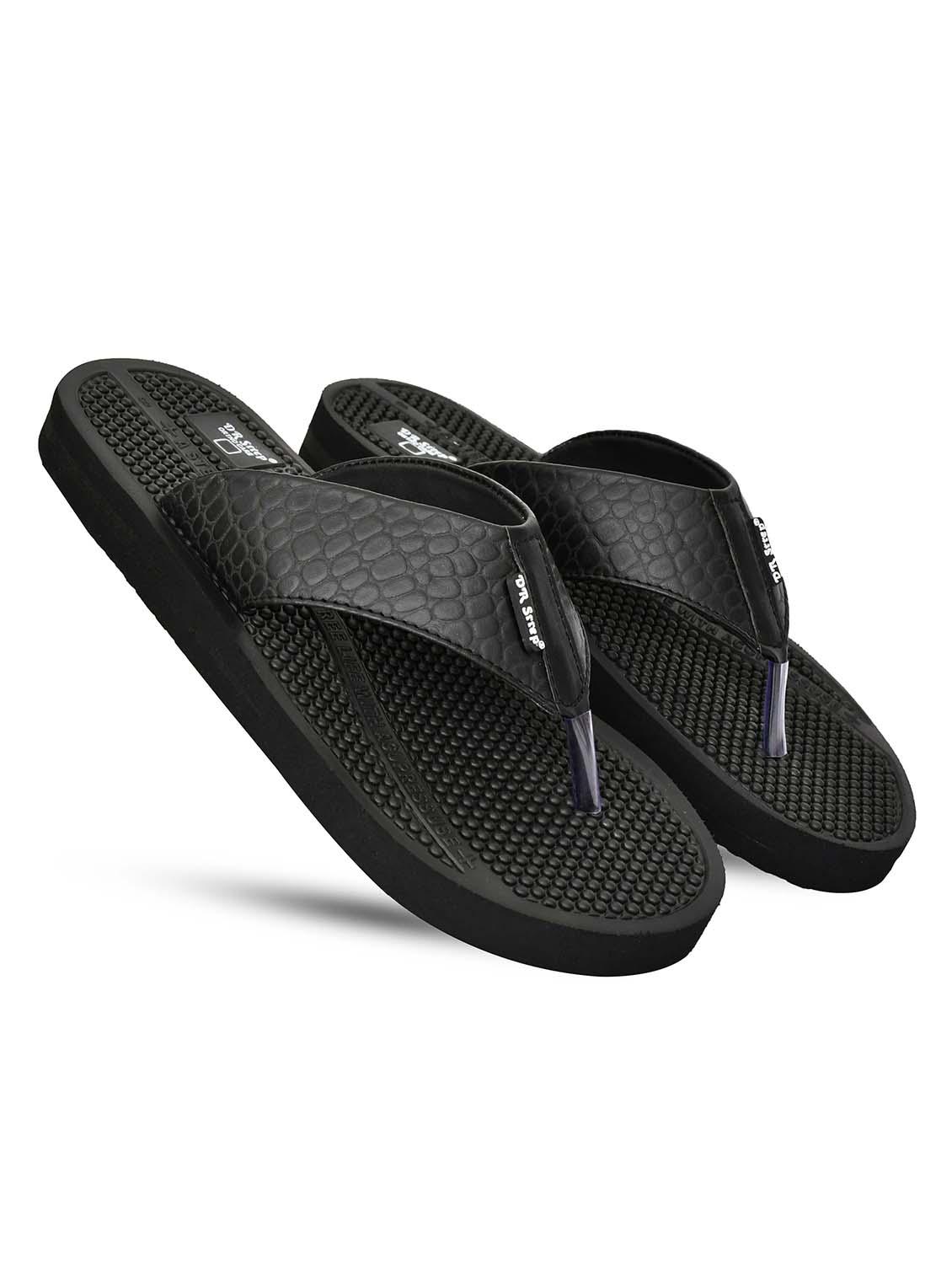 men black solid slip on slipper - 22033978 - Standard Image - 2