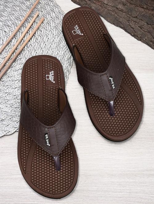 men brown solid slip on slipper - 22033979 -  Standard Image - 0