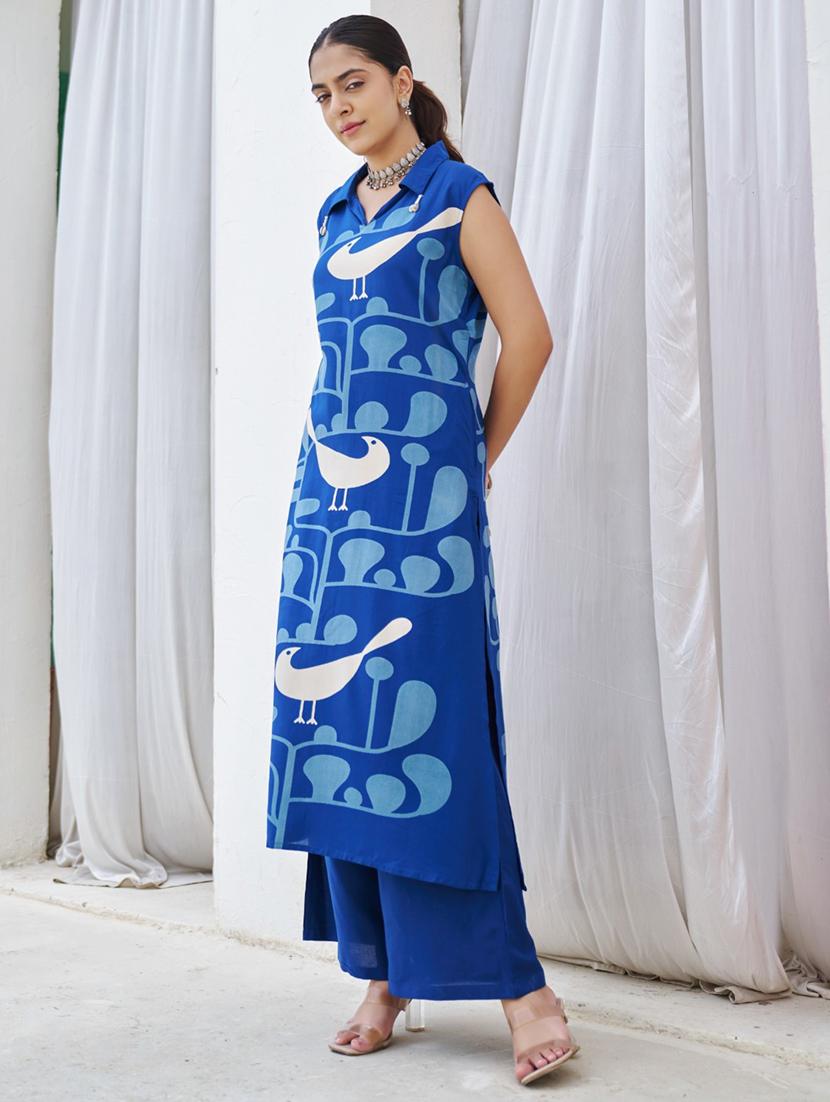 women printed sleeveless kurta and palazzo set - 22034603 - Standard Image - 2