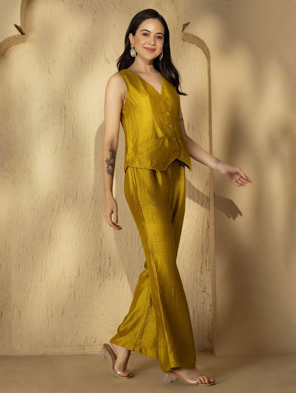 women solid sleeveless ethnic co-ord set - 22035122 - Standard Image - 2