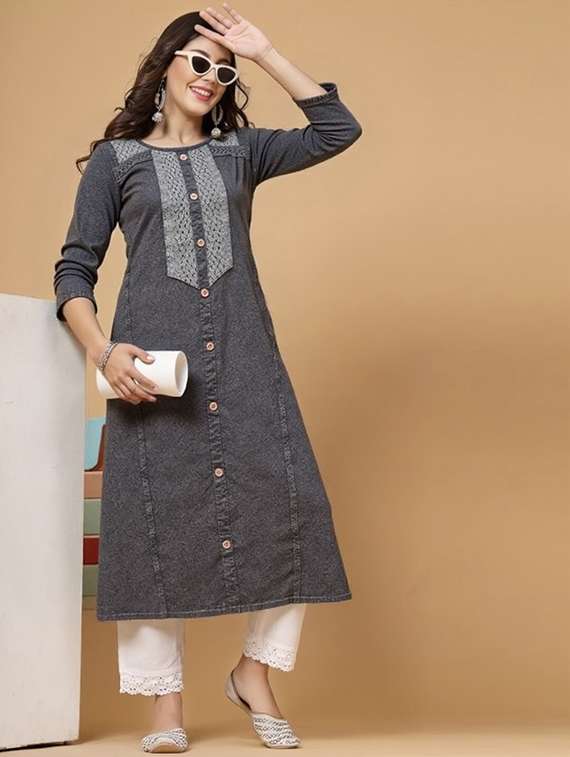 women solid three quarter sleeve straight kurta - 22035228 -  Zoom Image - 0