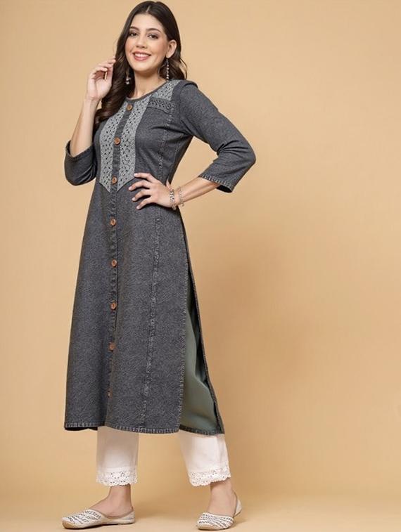 women solid three quarter sleeve straight kurta - 22035228 - Standard Image - 2