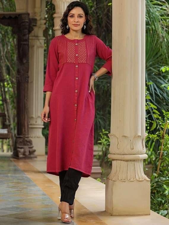 women solid three quarter sleeve straight kurta