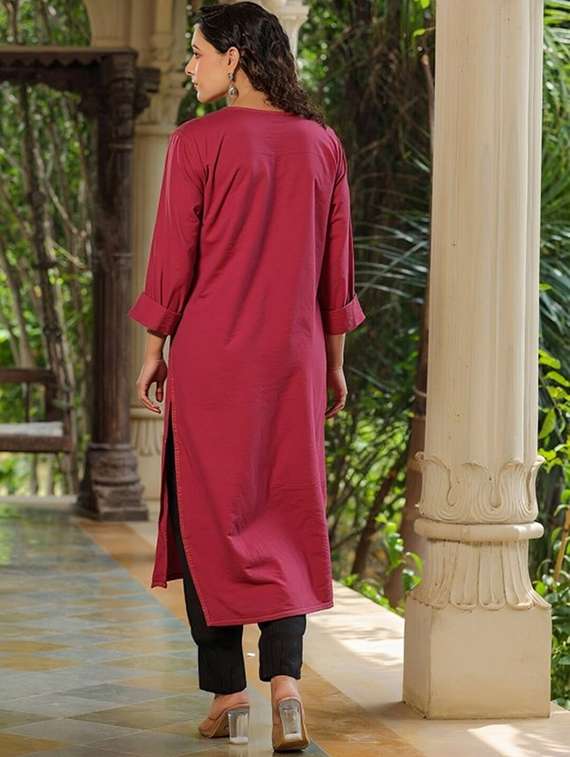women solid three quarter sleeve straight kurta - 22035233 - Standard Image - 2