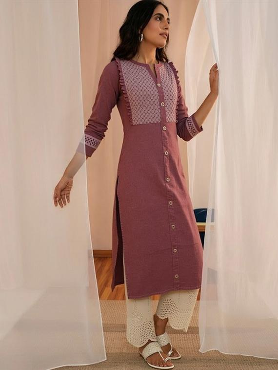 women solid three quarter sleeve straight kurta - 22035286 - Standard Image - 2