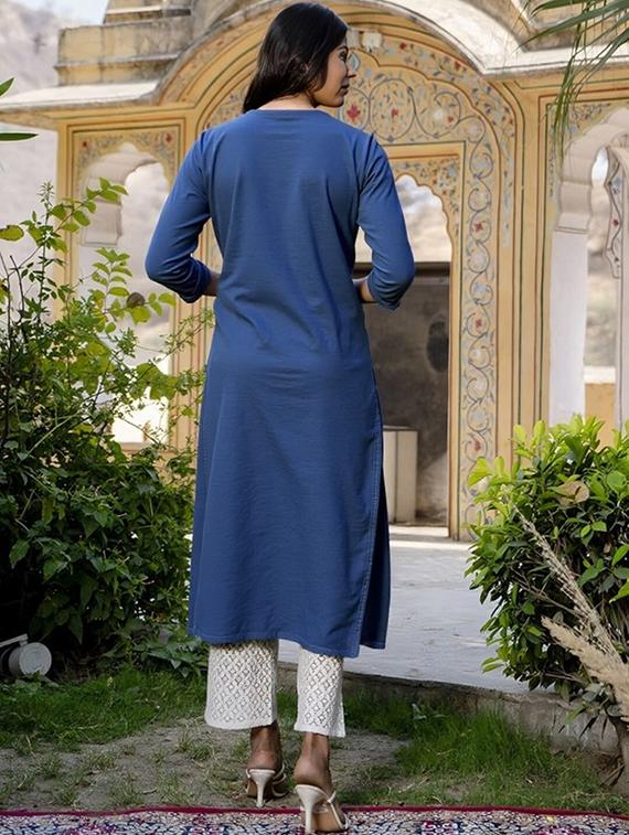 women solid three quarter sleeve straight kurta - 22035290 - Standard Image - 2