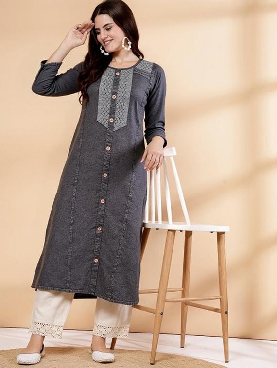women solid three quarter sleeve straight kurta - 22035291 - Zoom Image - 0