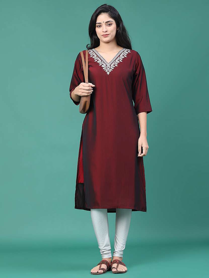 women solid with work v neck kurta legging set