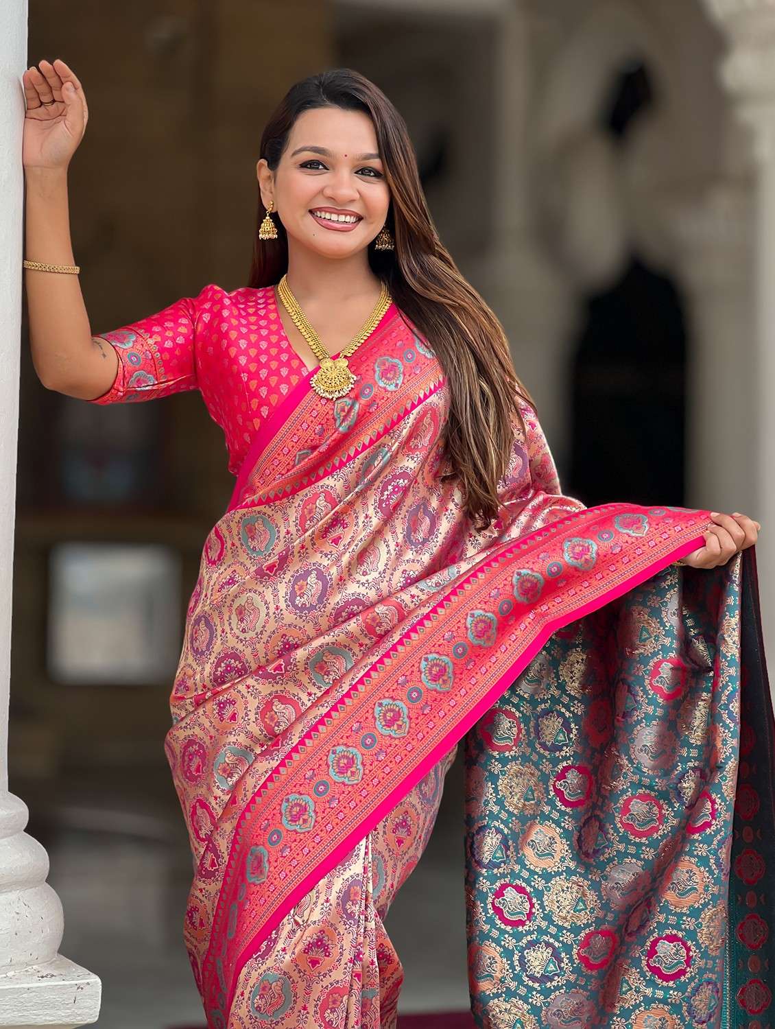 women self design banarasi saree with blouse - 22036582 - Standard Image - 2