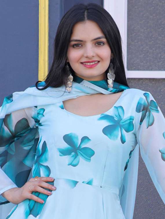 women floral printed long sleeve kurta dupatta set - 22036735 - Standard Image - 2