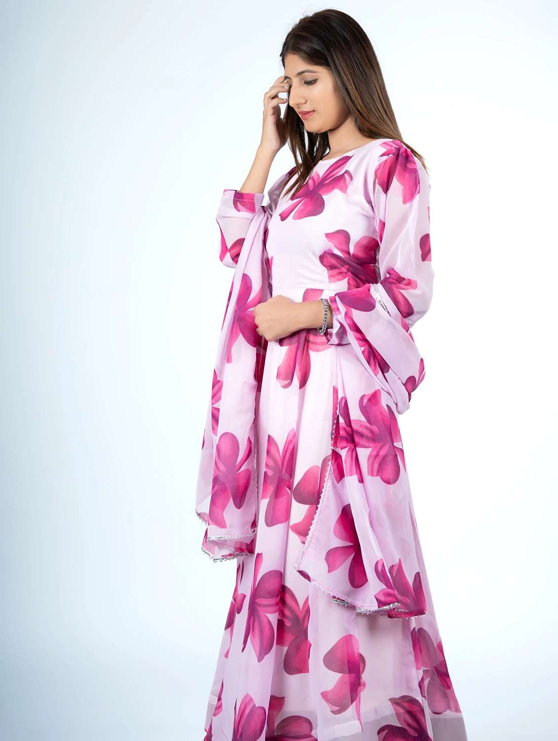 women floral printed long sleeve kurta dupatta set - 22036748 - Standard Image - 2