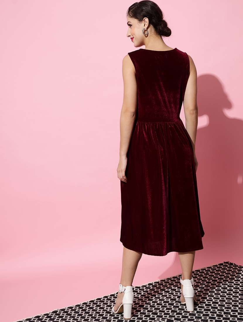 women solid sleeveless velvet fit & flare dress - 22036914 -  Standard Image - 2