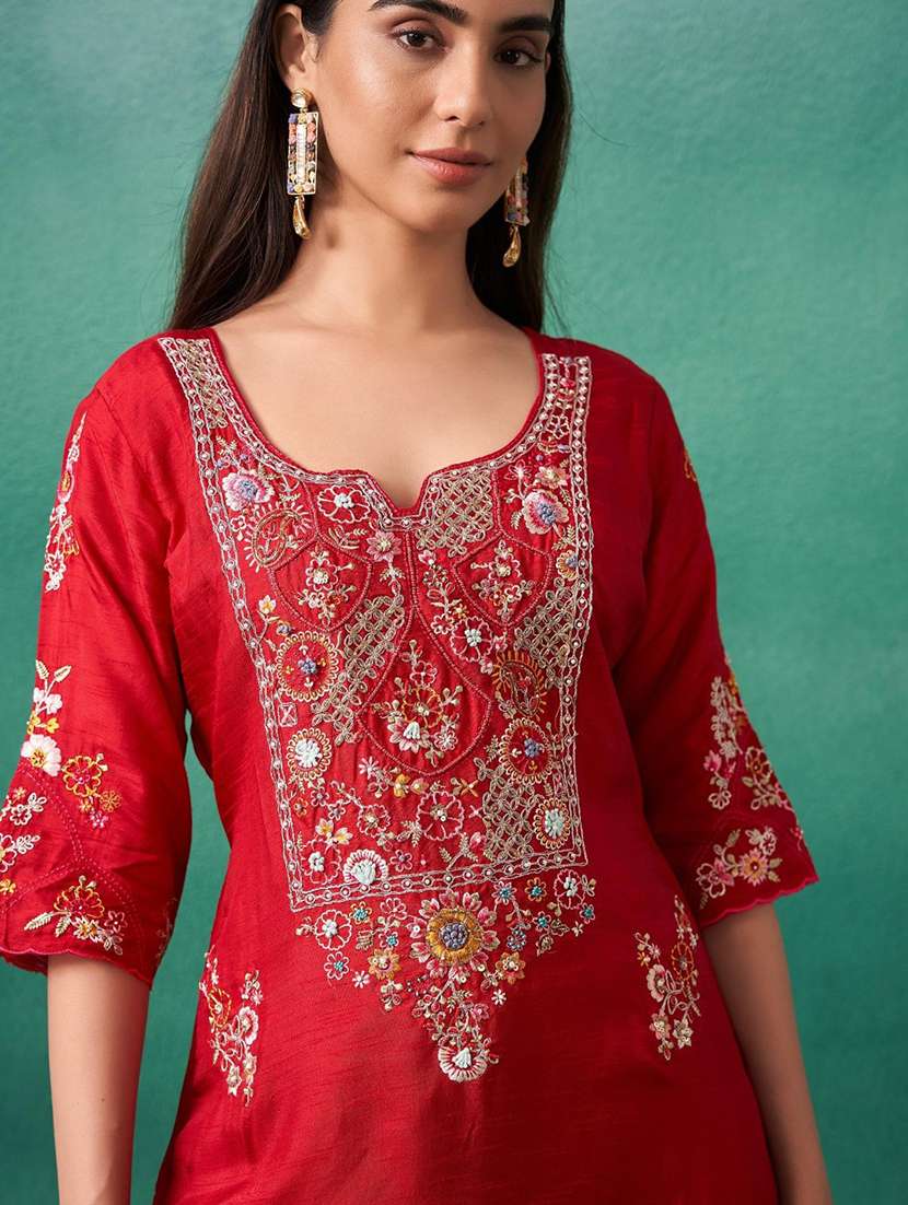 Women Embroidered Kurta And Pant With Dupatta 