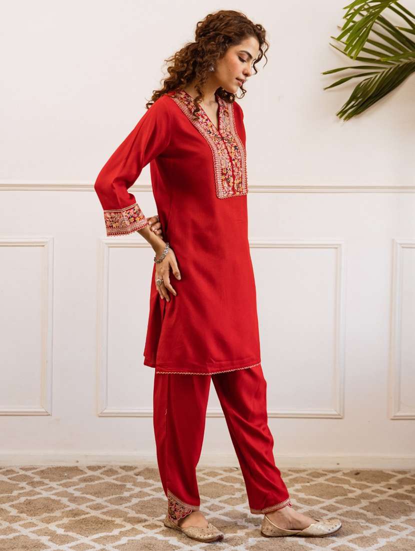 women embroidered bell sleeve ethnic co-ord set - 22037026 - Standard Image - 2