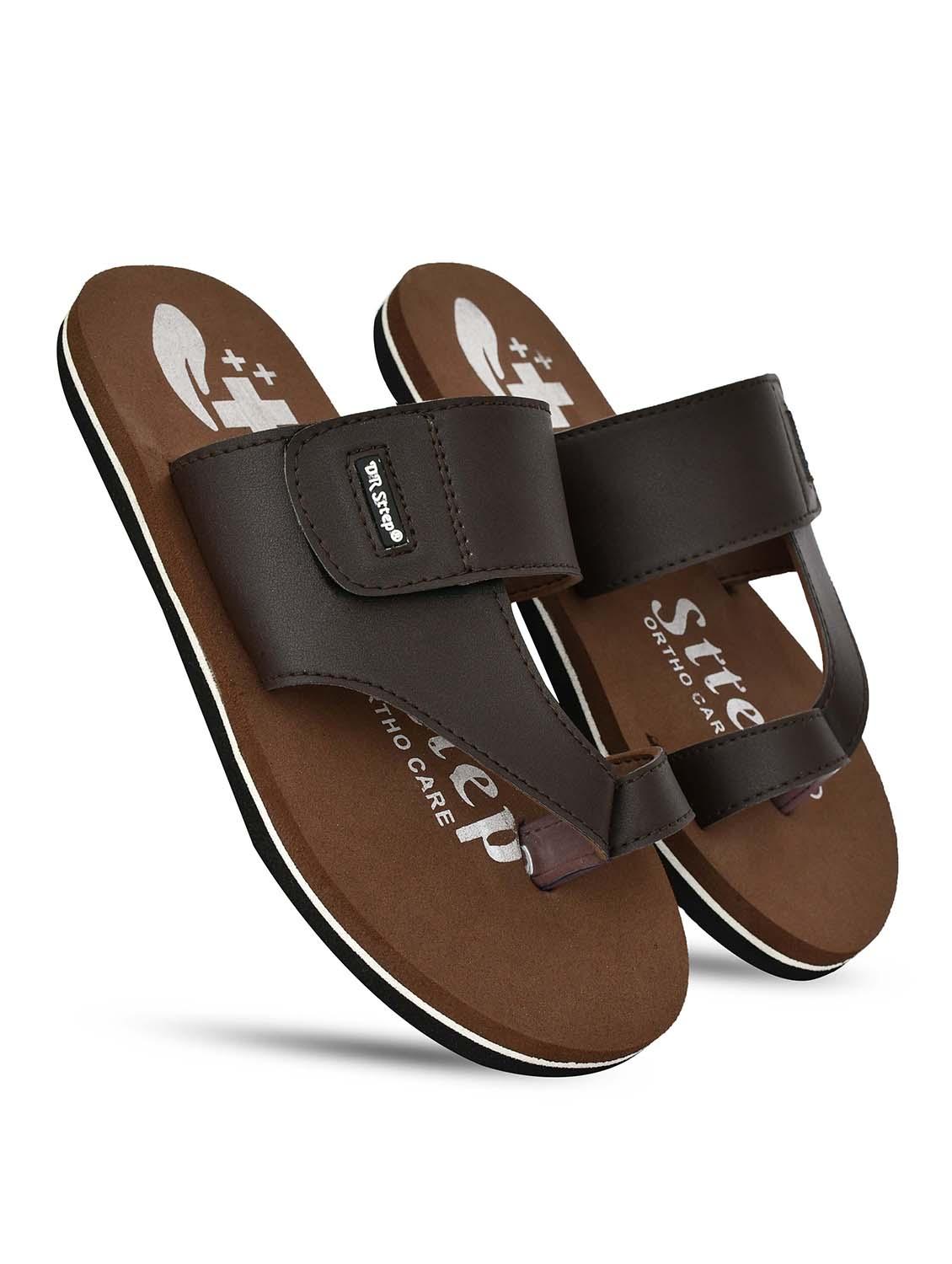 men brown solid one toe slipper - 22037839 - Standard Image - 2