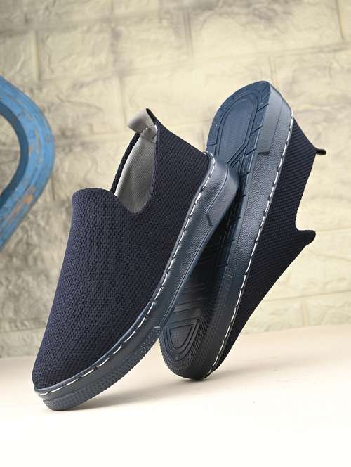 men solid blue slip on loafer - 22037841 - Standard Image - 0