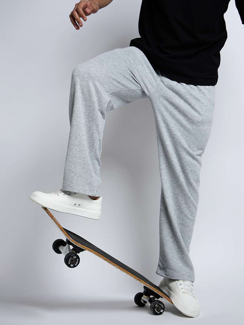 men solid mid rise relaxed fit track pant