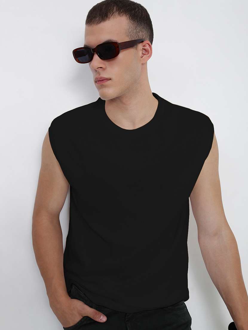 men solid sleeveless regular fit t-shirt