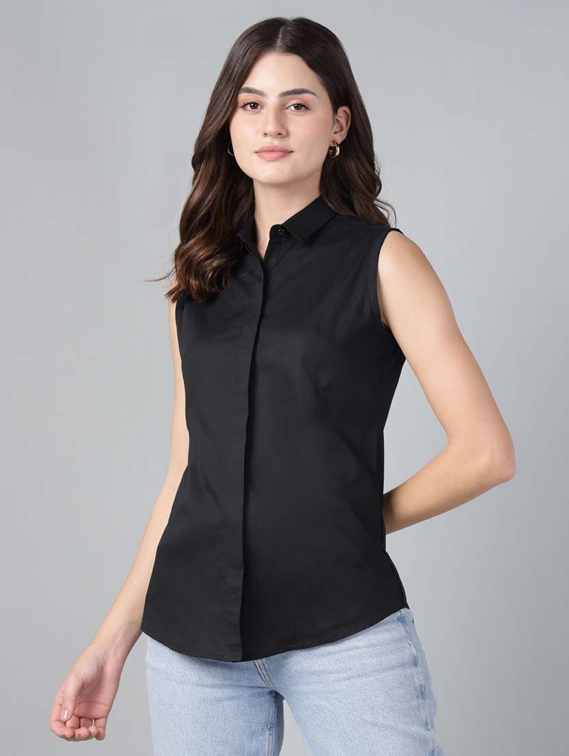 women solid collared sleeveless shirt