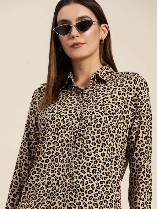 women animal print collared long sleeves regular shirt - 22038593 -  Standard Image - 0