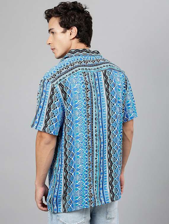 men printed short sleeve loose fit t-shirt - 22038892 -  Standard Image - 2