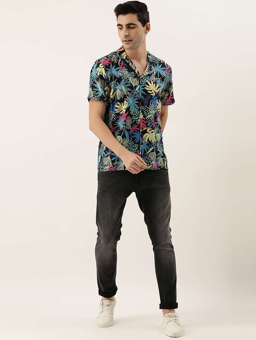men printed cuban collared short sleeve shirt - 22038906 -  Standard Image - 2